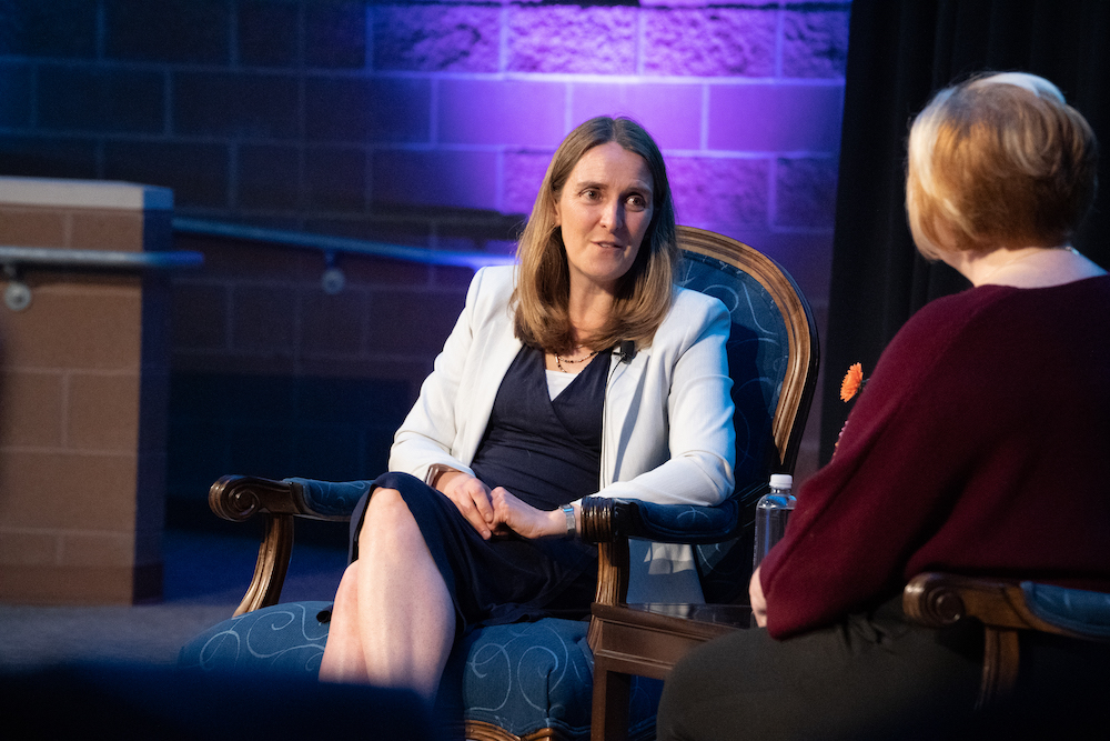 Dr. Julie Marshall provided questions from the audience after Dr. Dirckx's lecture.