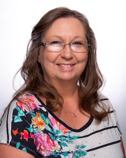 Headshot of Brenda Lowe